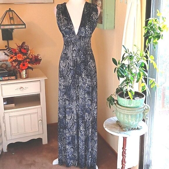 Veronica M Maxi Dress. Reptile, Beachy, Maxi - Picture 1 of 10